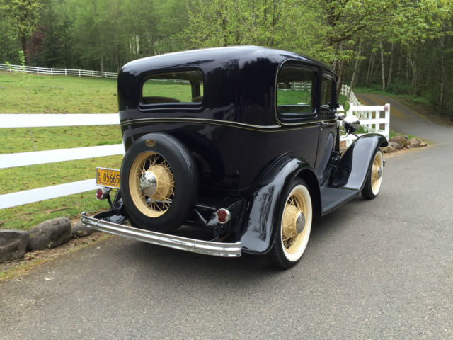 1932 Ford Tudor Sedan - photo 5