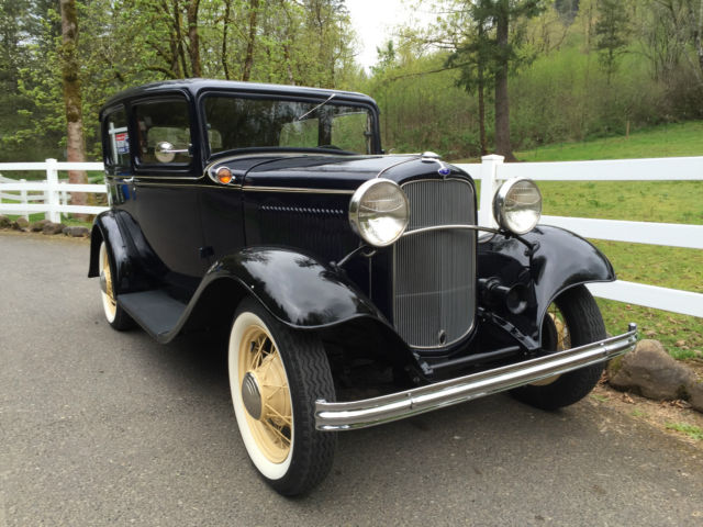1932 Ford Tudor Sedan - photo 6