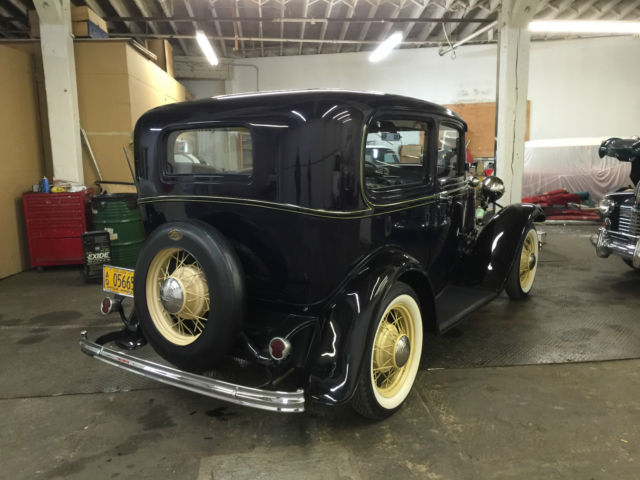 1932 Ford Tudor Sedan - photo 8