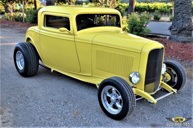 1932 Ford Model A CALIFORNIA 3-WINDOW DEUCE COUPE - photo 2