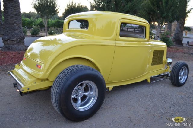 1932 Ford Model A CALIFORNIA 3-WINDOW DEUCE COUPE - photo 4
