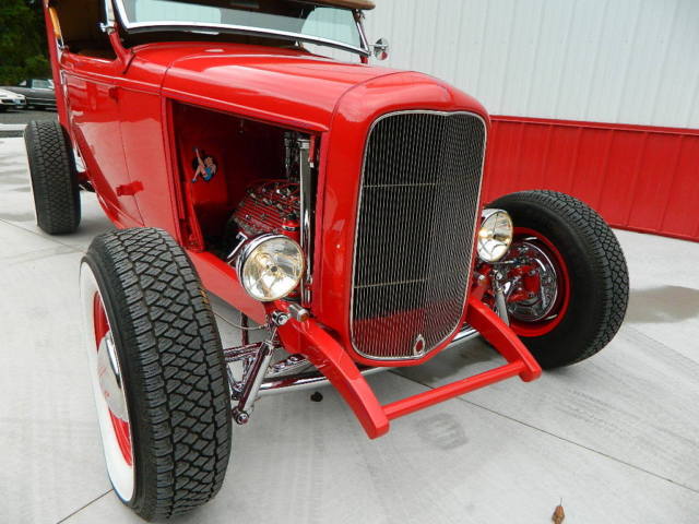 1932 Ford Model A Roadster - photo 2