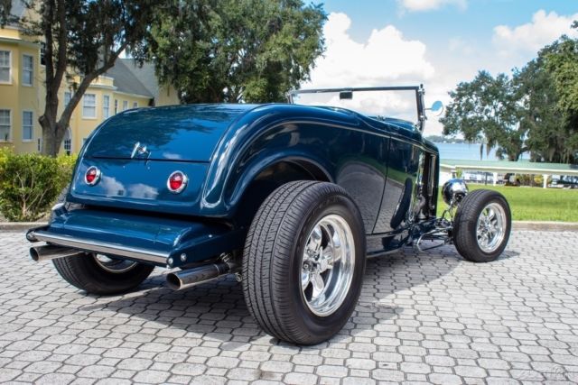 1932 Ford Model A Dual 4-BBL Carb / Edelbrock 350 V8 / Custom Tan Vinyl - photo 9