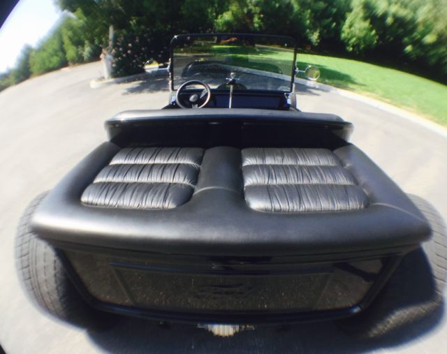 1931 Ford Model A Roadster - photo 9