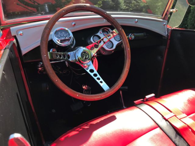 1932 Ford Model A Roadster - photo 12