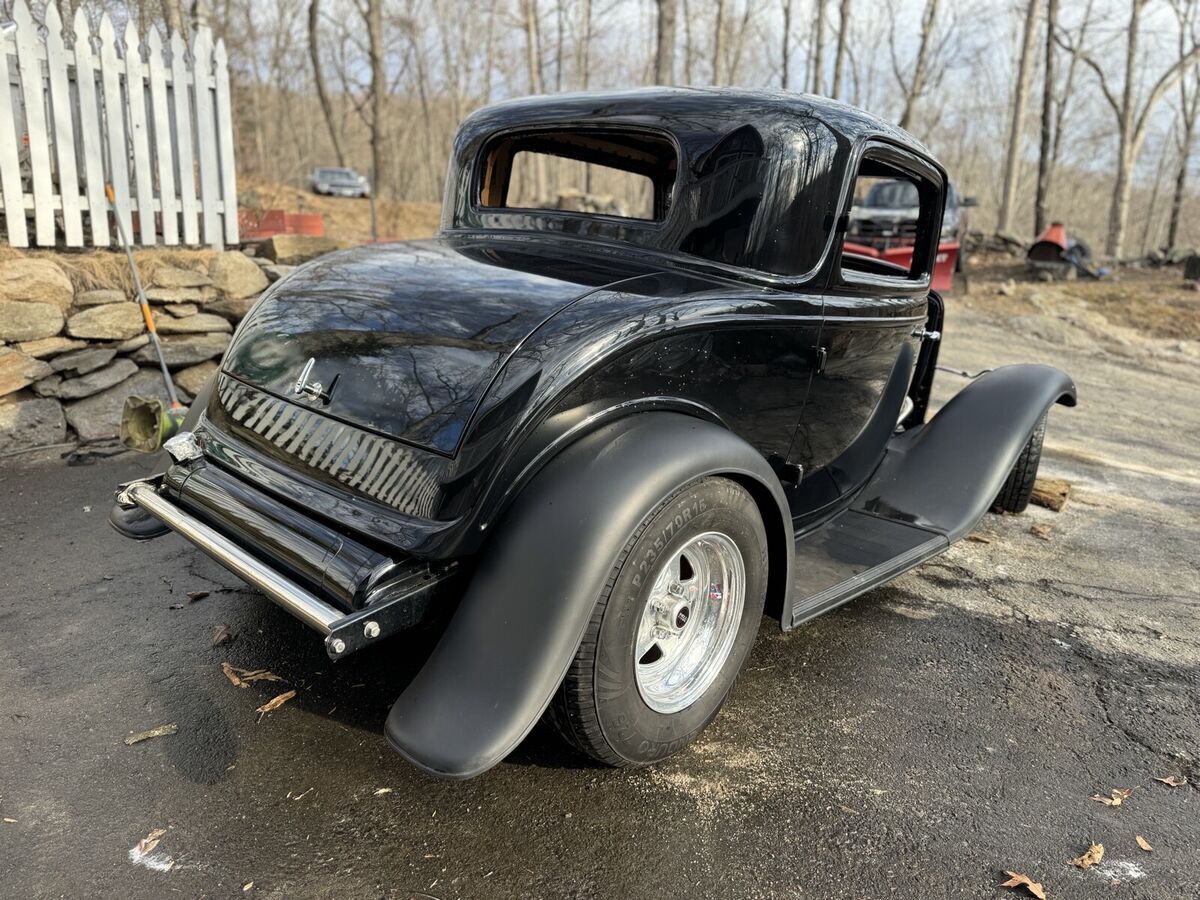 1932 Ford Model B - photo 3