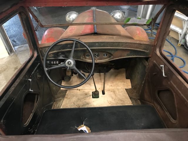 1932 Ford panel - photo 2