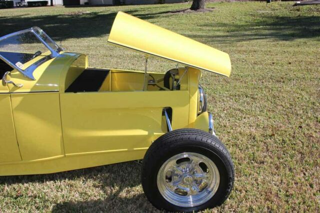 1932 Ford Roadster - photo 12