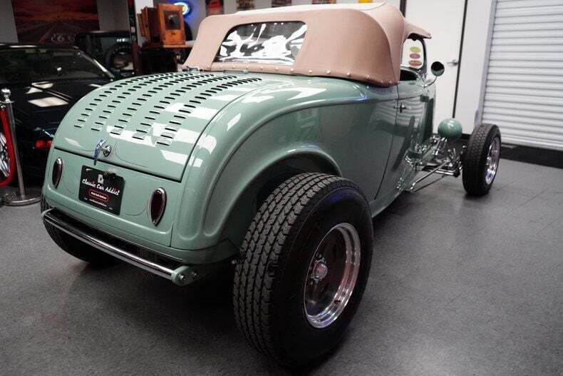 1932 Ford Roadster - photo 10