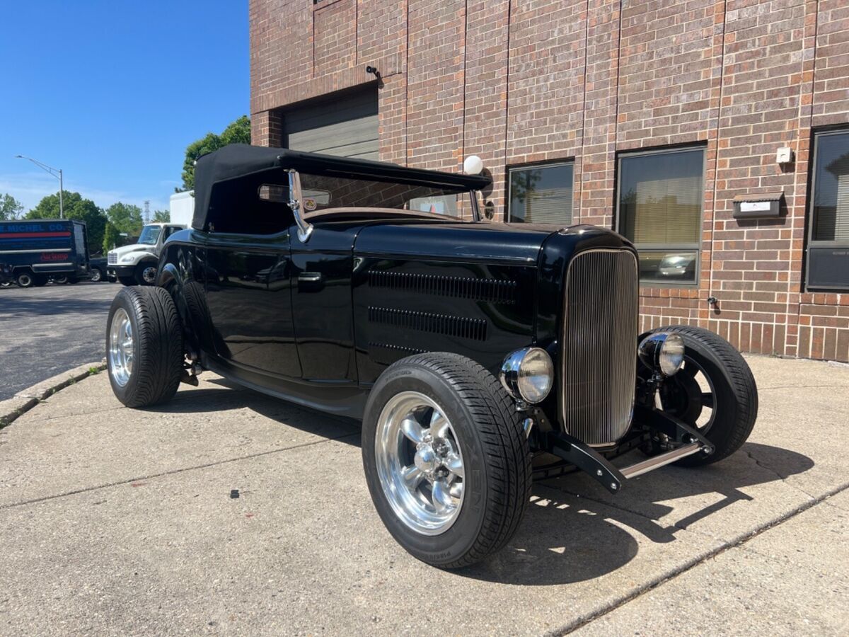 1932 Ford Roadster - photo 10