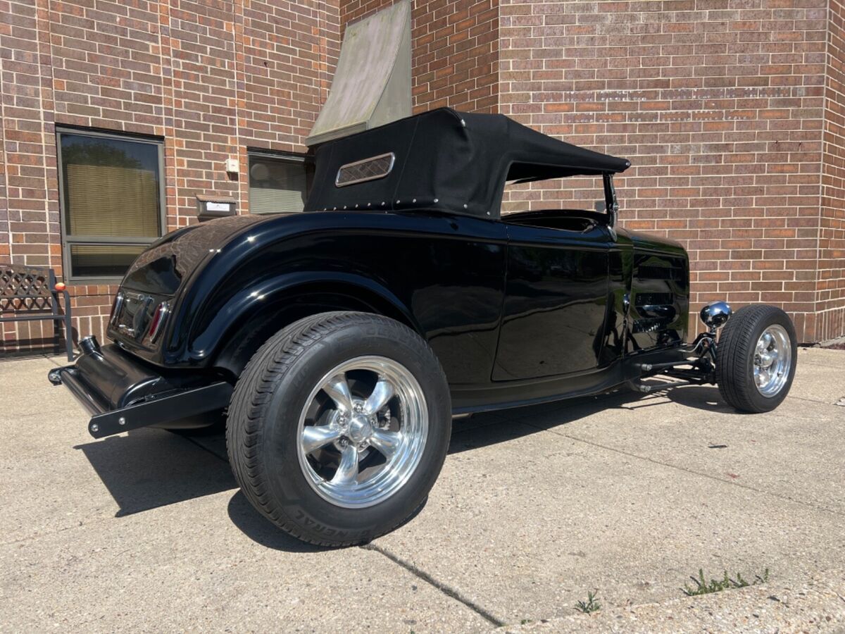 1932 Ford Roadster - photo 13