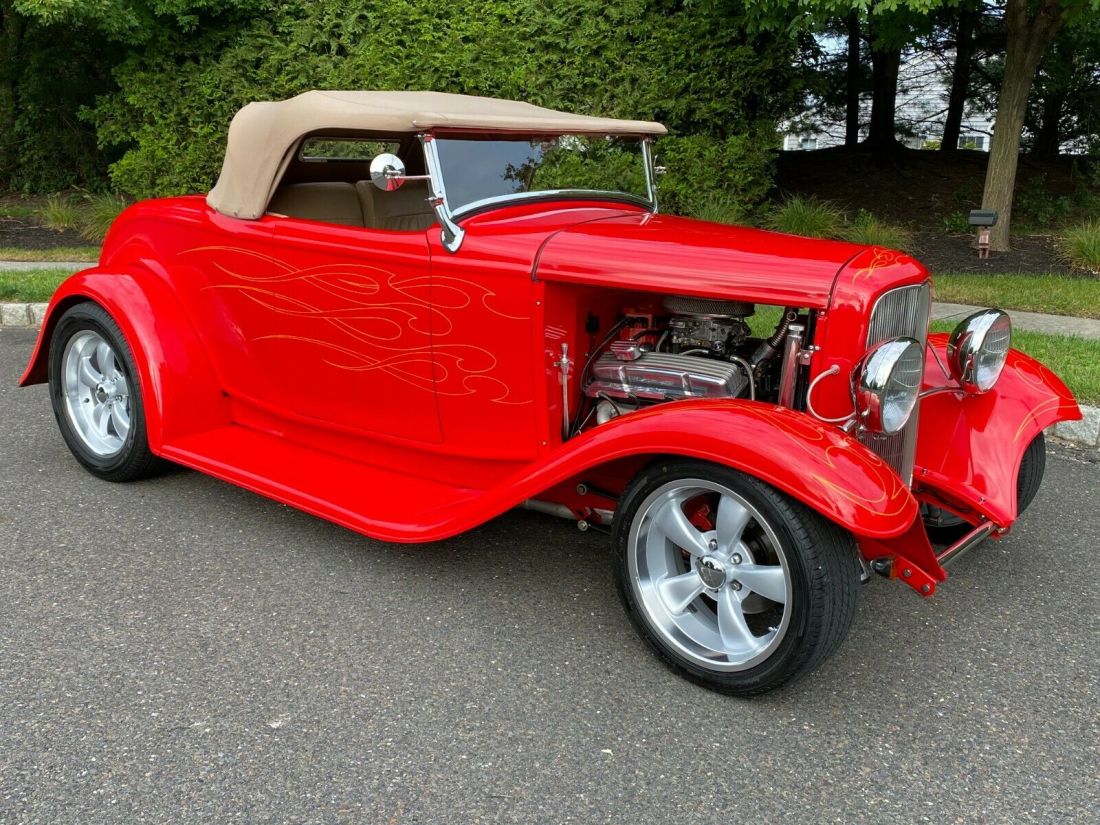 1932 FORD ROADSTER 350 CHEVY FRAME UP 4-LINK COIL OVER WOW MUST SEE BUY IT NOW! 1932 Ford ROADSTER