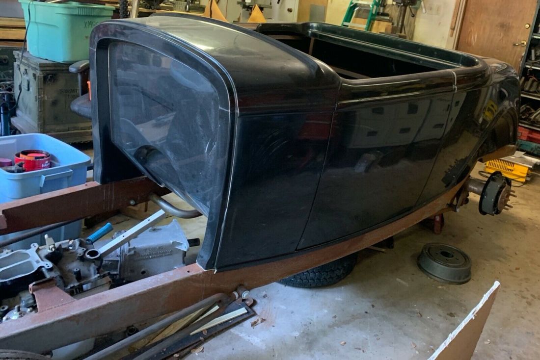 1932 Ford Roadster - photo 3