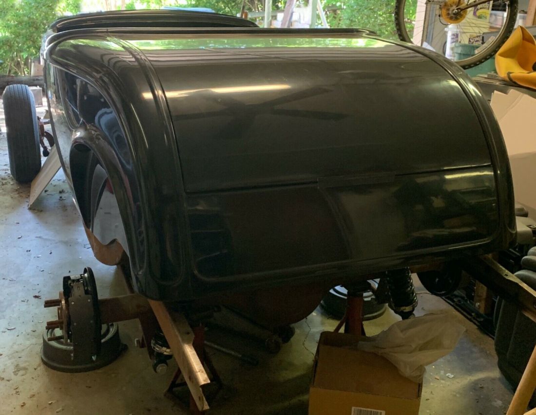 1932 Ford Roadster - photo 4