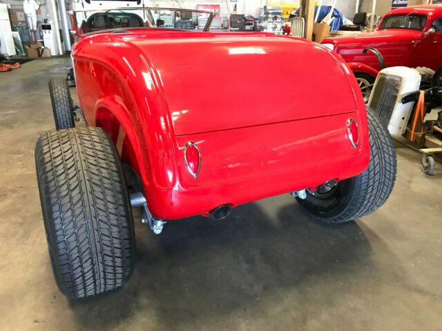 1932 Ford Roadster - photo 7