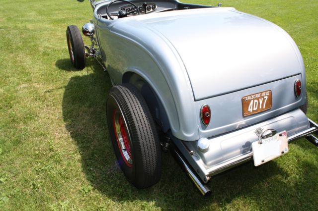 1932 Ford Roadster - photo 11