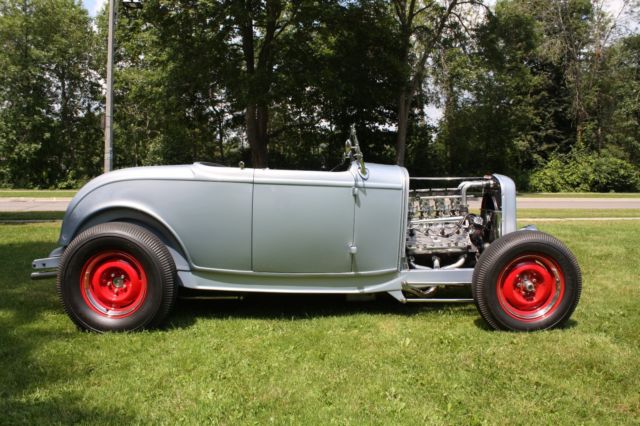 1932 Ford Roadster - photo 8