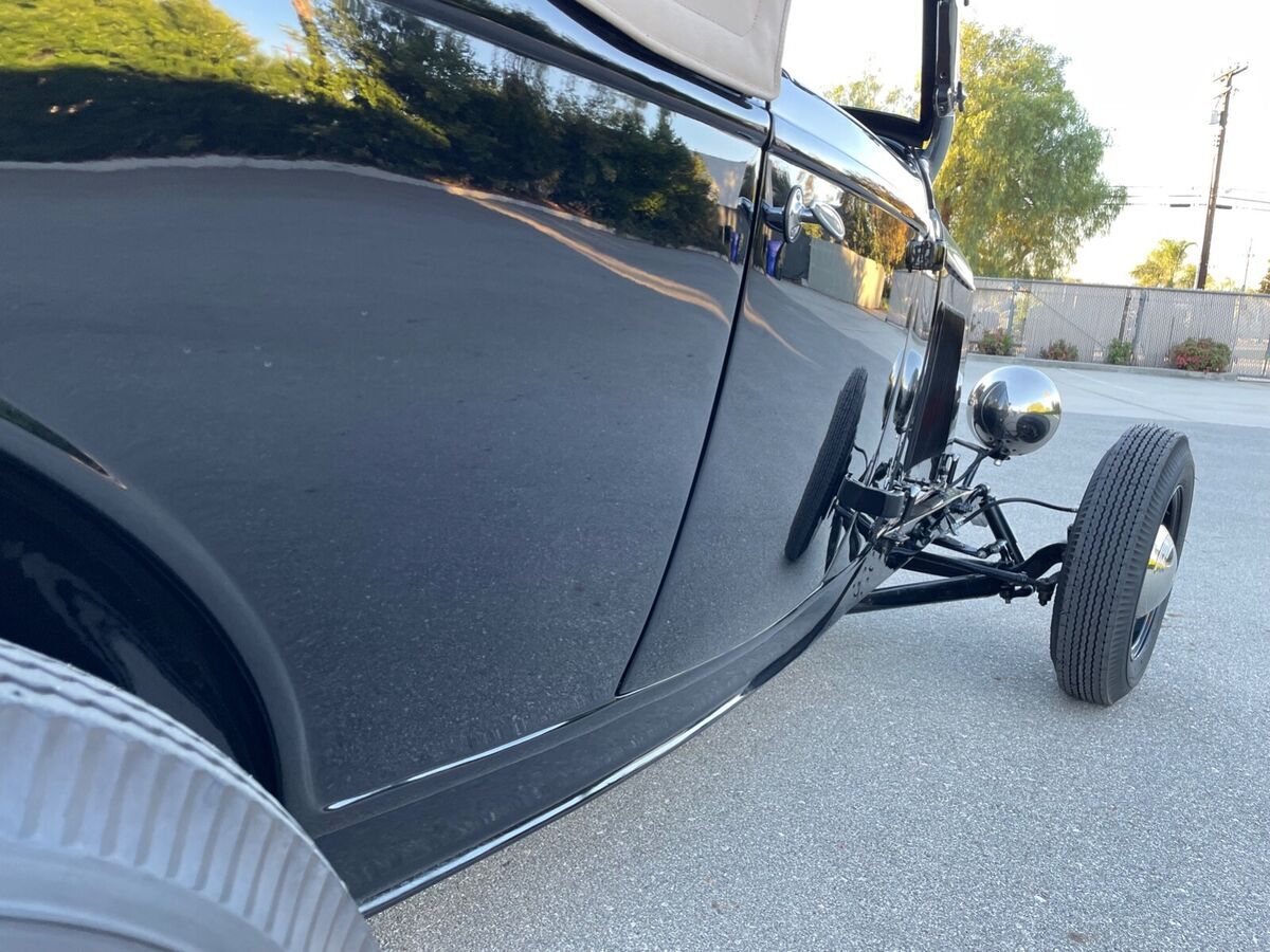 1932 Ford Roadster - photo 12