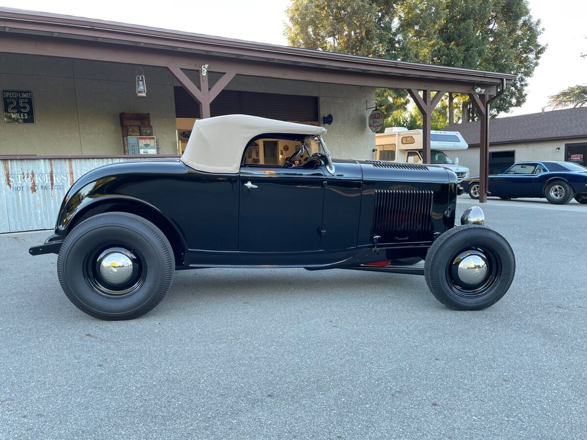 1932 Ford Roadster - photo 7