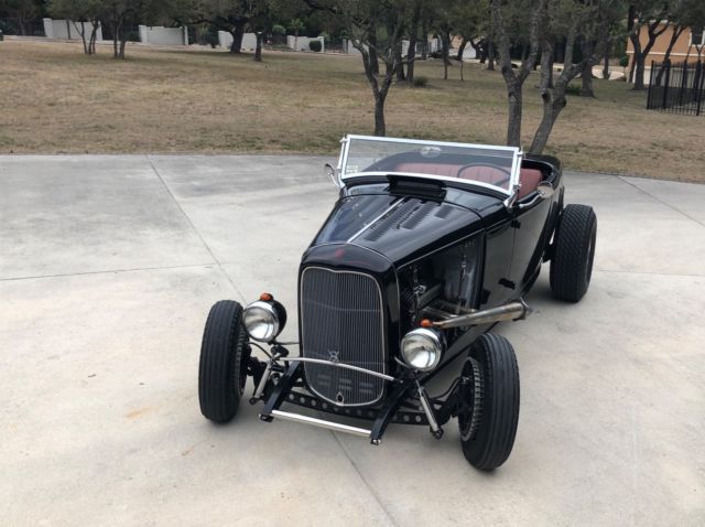 1932 Ford Model B Roadster - photo 11