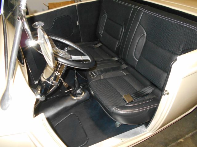 1932 Ford Roadster - photo 12