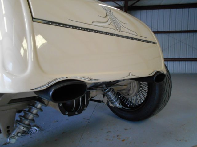 1932 Ford Roadster - photo 8