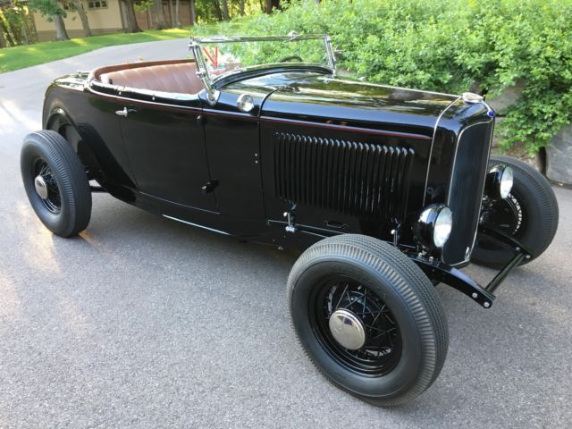 1932 Ford Roadster - photo 5