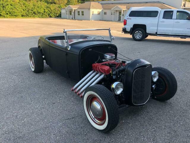 1932 Ford Roadster - photo 3