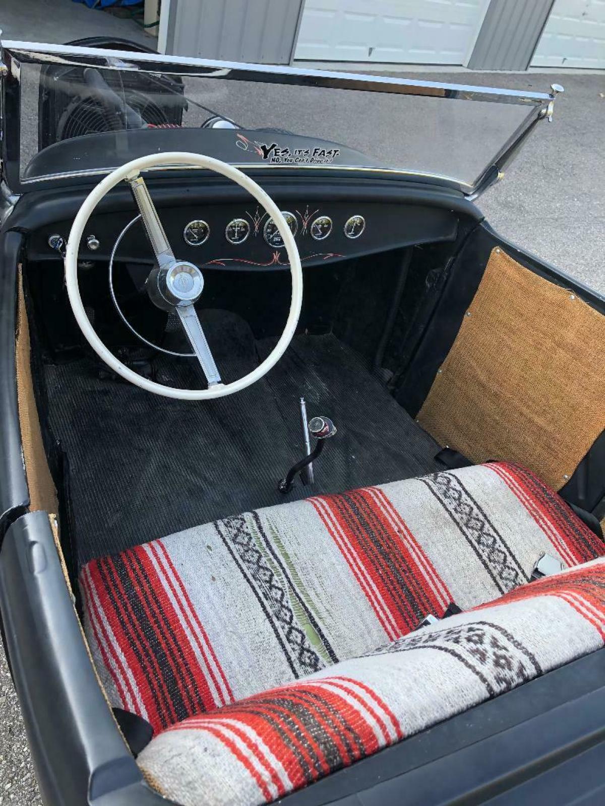 1932 Ford Roadster - photo 4