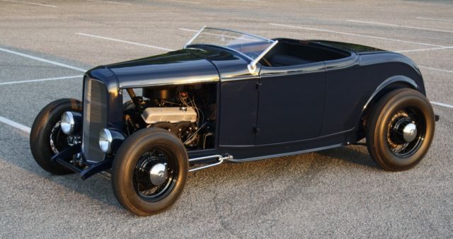 1932 Ford Roadster Hot Rod 283 Chevy SBC Traditional Look Agressive Stance 1932 Ford Roadster