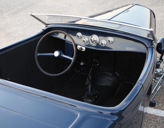 1932 Ford Roadster - photo 8