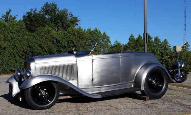 1932 Ford Roadster - photo 4
