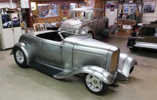 1932 Ford Roadster - photo 5
