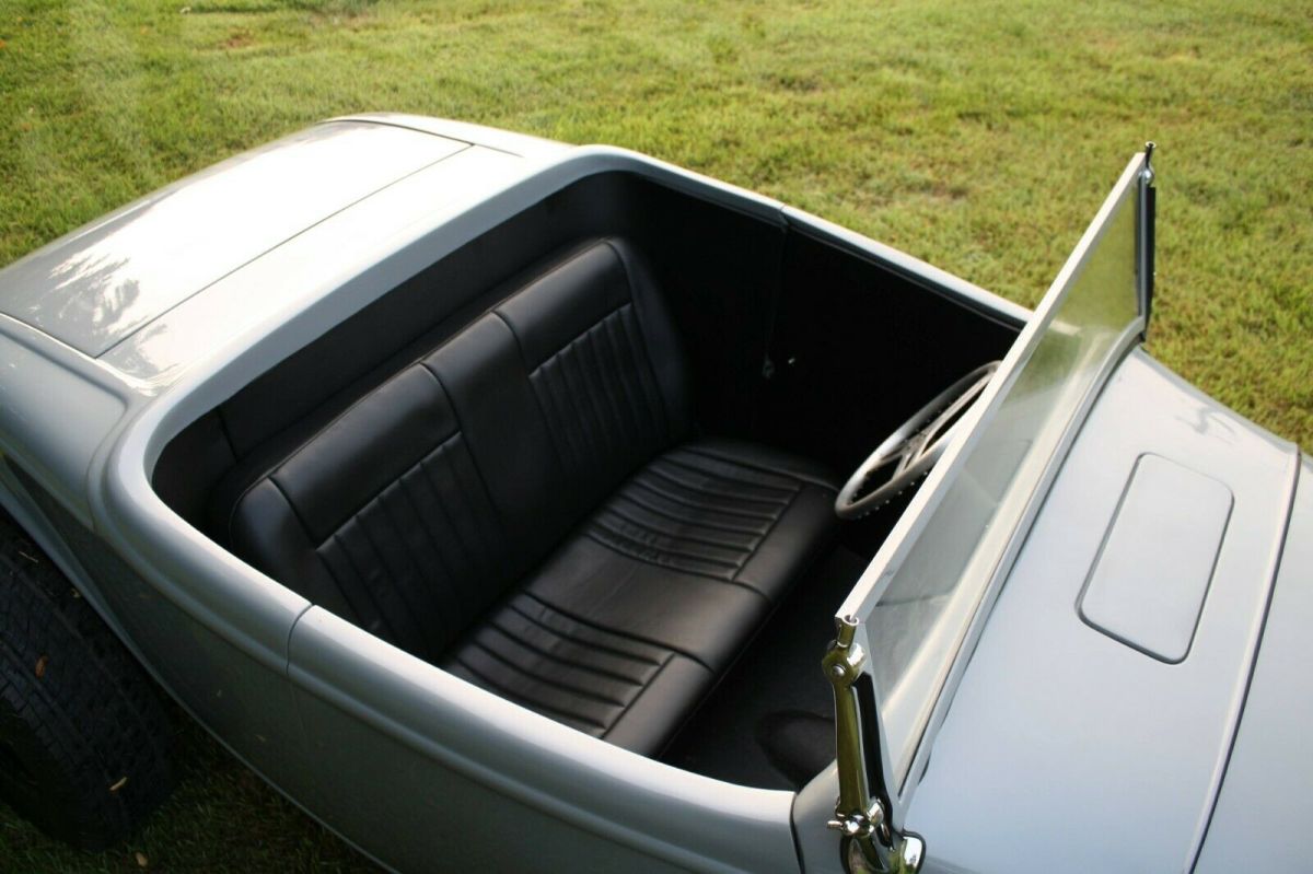 1932 Ford Roadster - photo 7