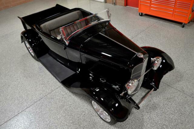 1932 Ford Roadster Pickup Show Truck - photo 3