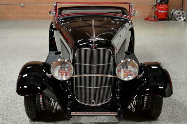 1932 Ford Roadster Pickup Show Truck - photo 9