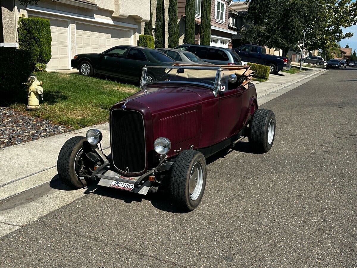 1932 Ford Roadster - photo 2