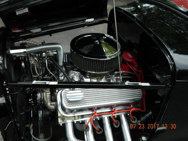 1932 Ford Roadster - photo 11