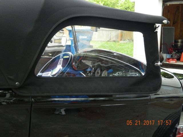 1932 Ford Roadster - photo 3