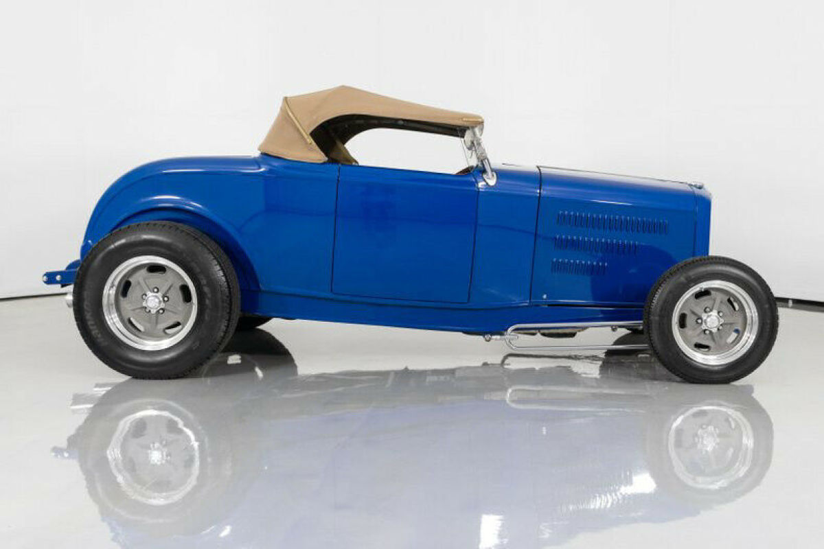 1932 Ford Roadster - photo 12