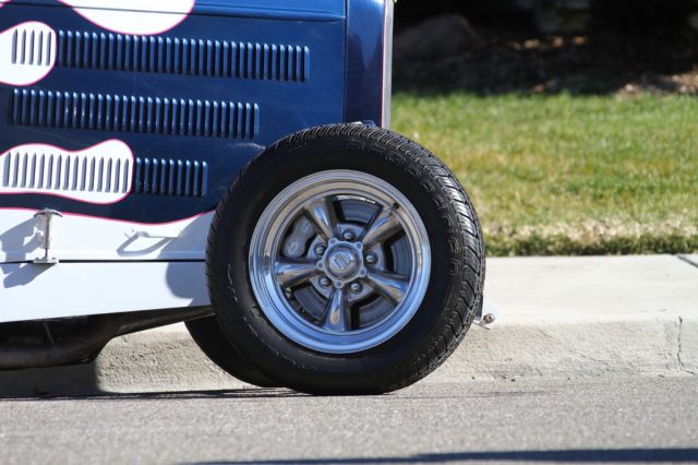 1932 Ford Roadster - photo 7