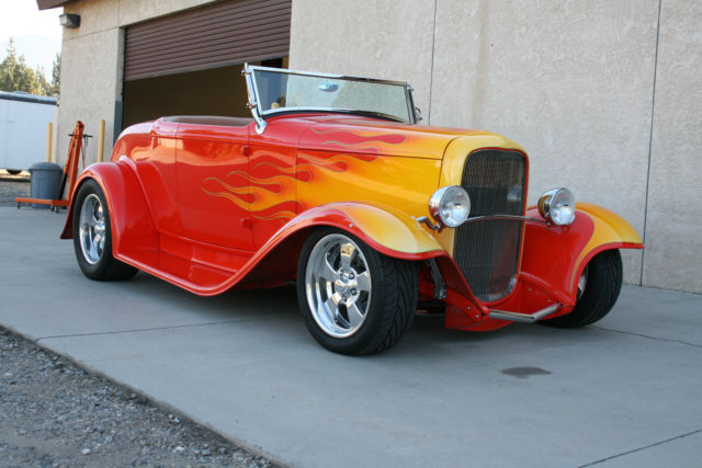 1932 Ford Roadster - photo 2