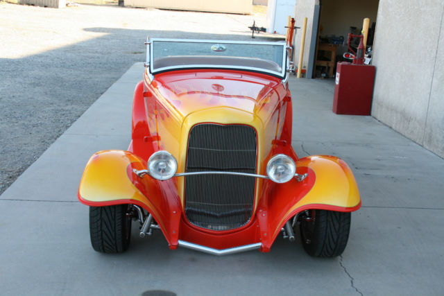 1932 Ford Roadster - photo 3