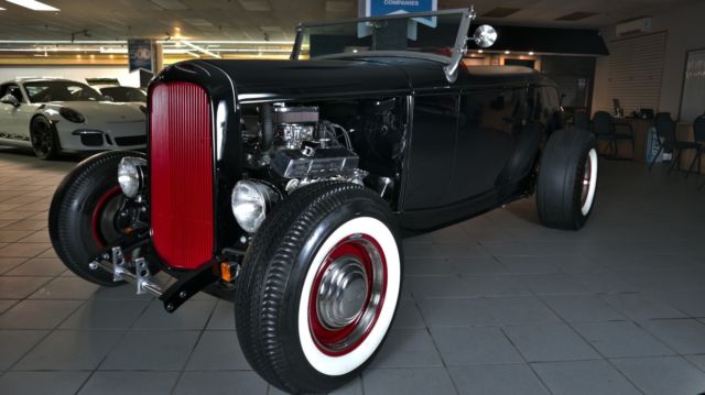 1932 Ford Roadster - photo 11
