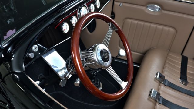 1932 Ford Roadster - photo 7