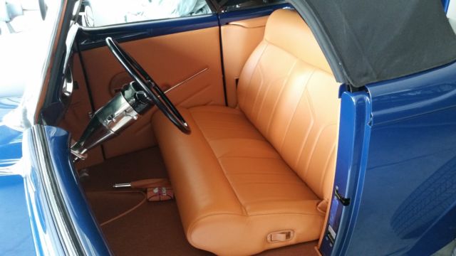 1932 Ford Roadster Leather Interior - photo 9