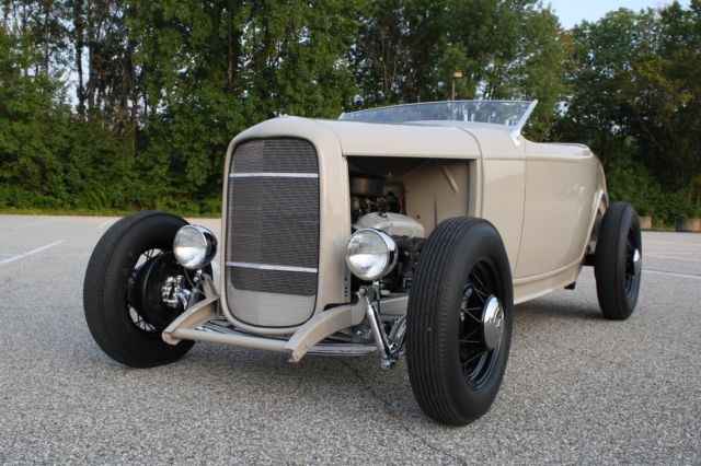 1932 Ford Roadster - photo 5
