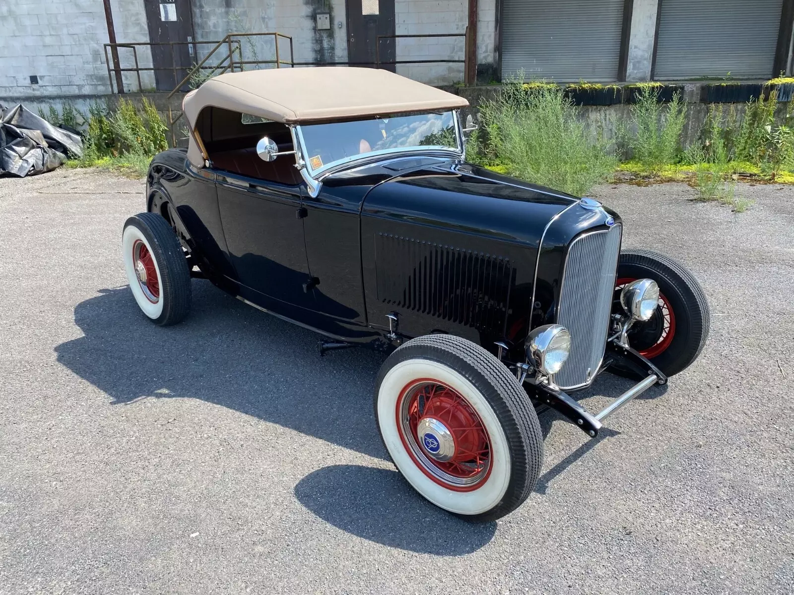 1932 Ford Roadster - photo 11