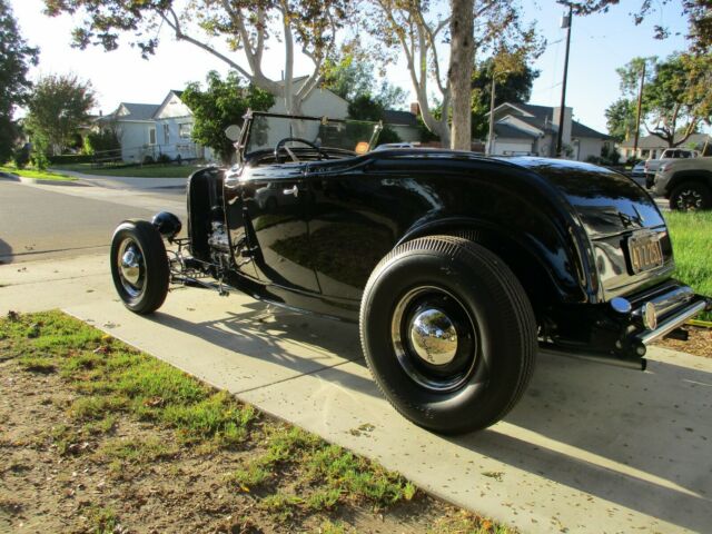 1932 FORD ROADSTER V8 21 STUD 1932 Ford ROADSTER