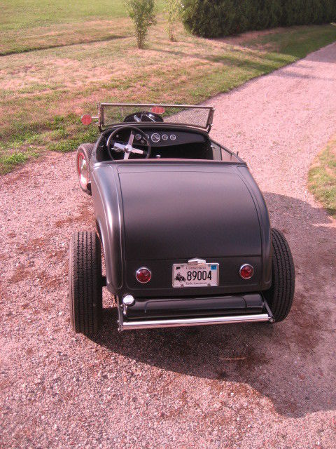 1932 Ford Roadster - photo 5